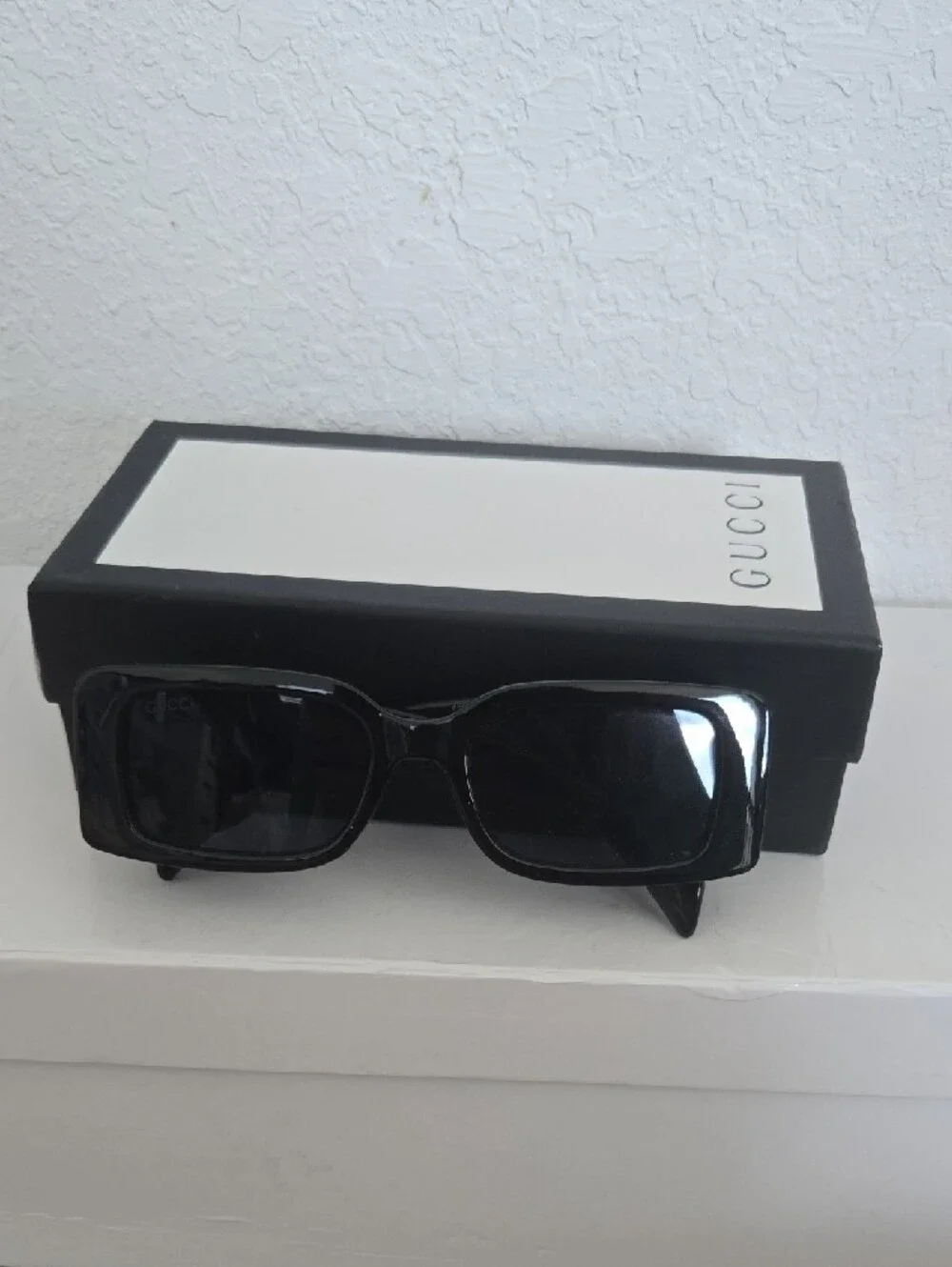 Gucci sleek rectangular